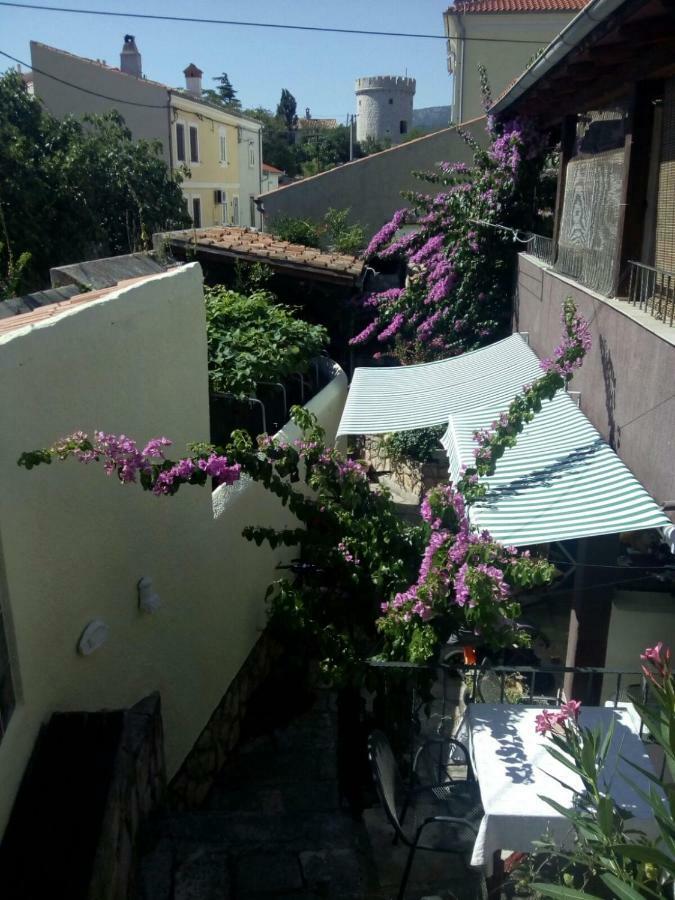 Apartman I Sobe Cule Cres Exterior foto